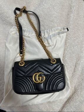 Gucci marmont Small